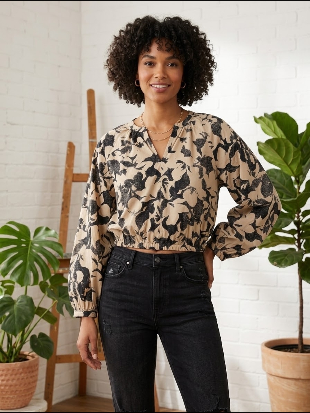 NWT Ellen Tracy Floral Balloon Sleeve Cropped Top Size Large Black Tan Cotton
